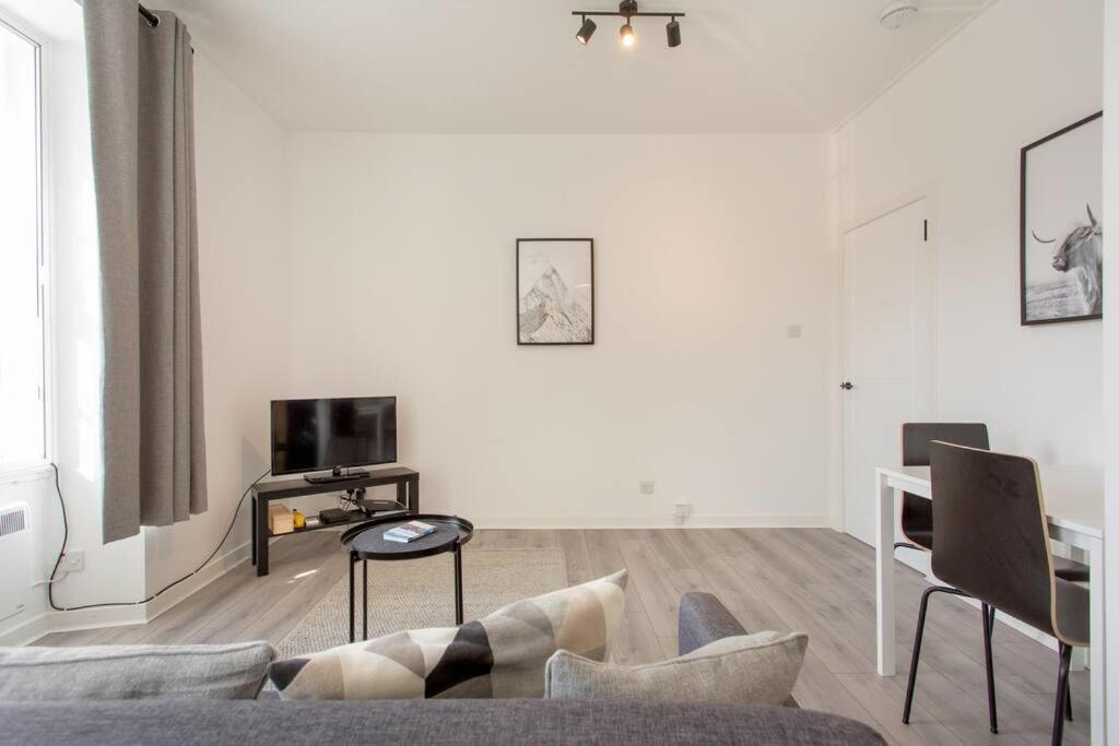 Modern & Bright 1 Bed For 4 Close To City Centre! Edimburgo Exterior foto