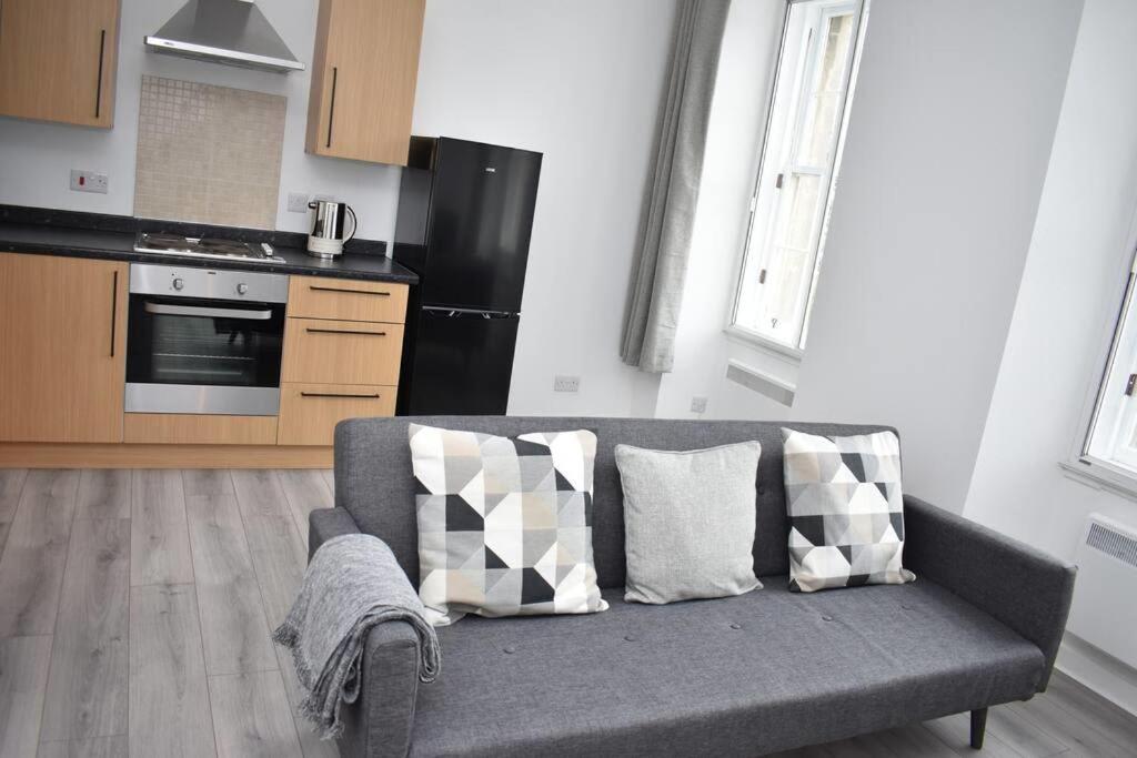 Modern & Bright 1 Bed For 4 Close To City Centre! Edimburgo Exterior foto